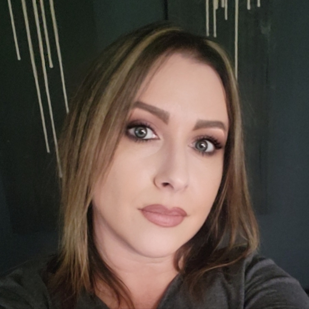 Meet your Posher, Dana